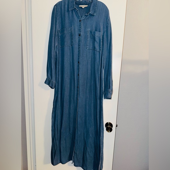 LOFT Dresses & Skirts - LOFT Chambray Blue Denim Shirt Dress